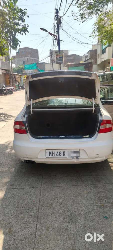 Skoda Superb 2011
