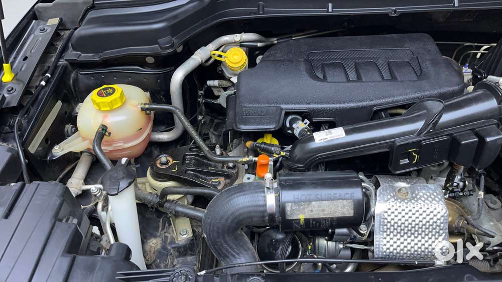Mahindra Xuv300 W8 Option, 2023, Petrol