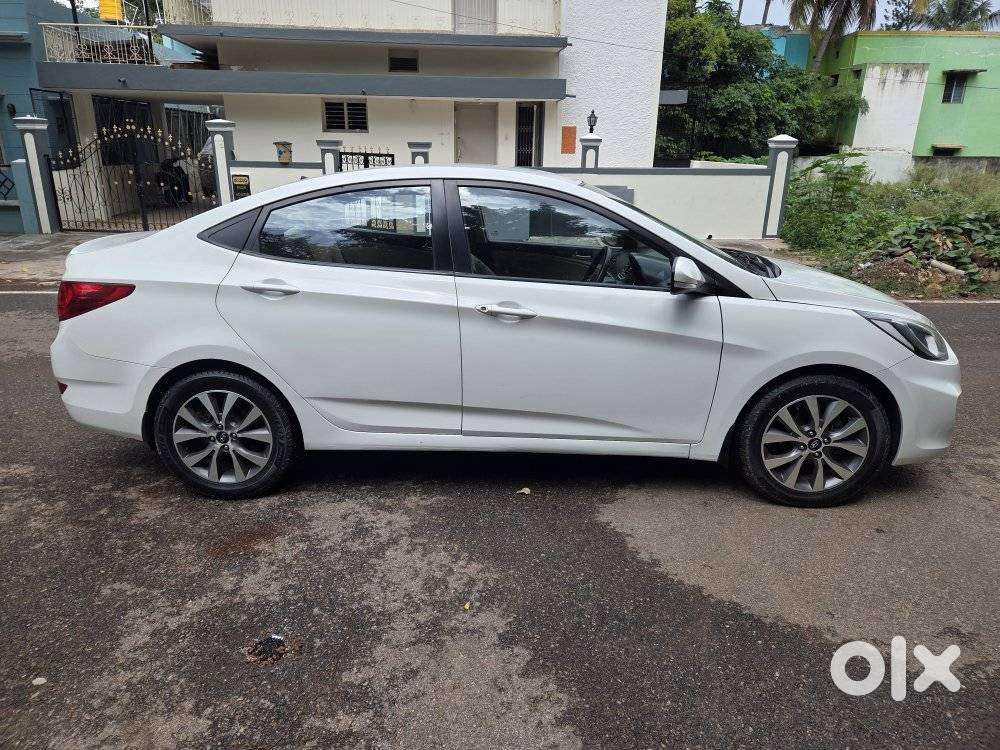Hyundai Verna Fluidic 1.6 Crdi Sx, 2015, Diesel