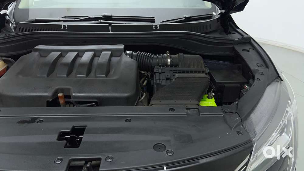 Mahindra Xuv700 2.0 Ax 7 Petrol At Luxury Pack Str, 2022, Petrol