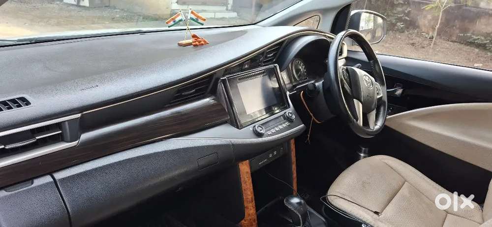 Toyota Innova Crysta 2.8 Z Top Model 2016