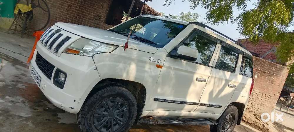 Mahindra Tuv 300 2016 Diesel 140000 Km Driven