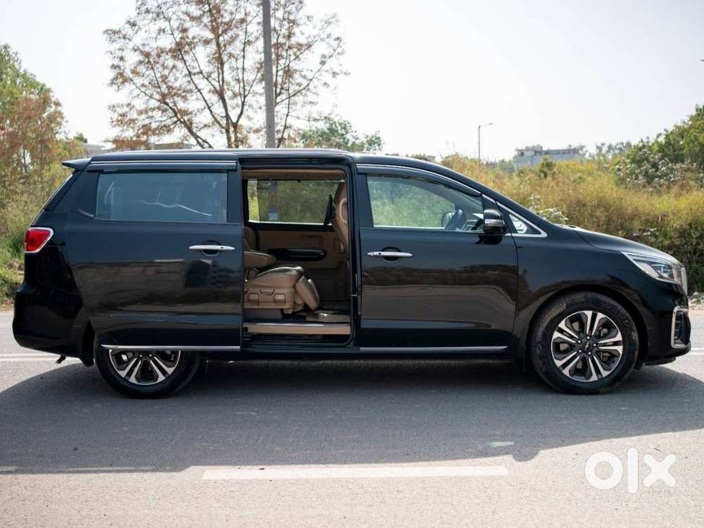 Kia Carnival Limousine Plus 7 Str, 2023, Diesel