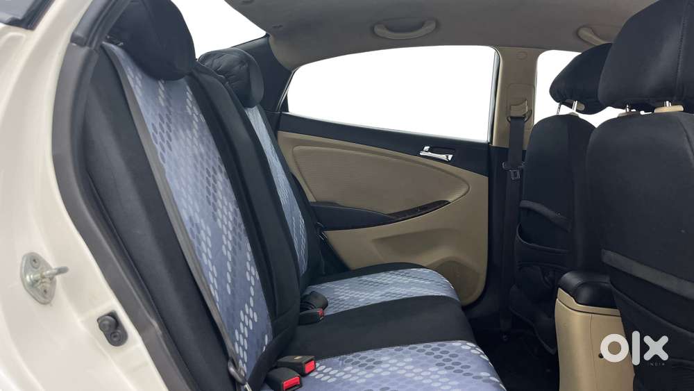Hyundai Verna Fluidic 1.6 Vtvt Sx, 2014, Petrol