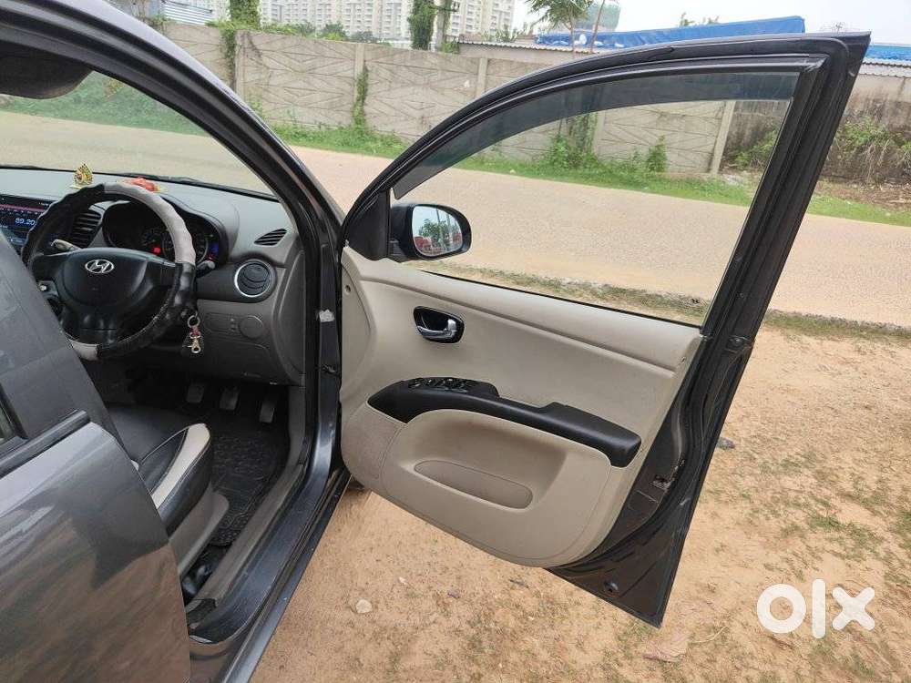 Hyundai I10 Sportz, 2011, Petrol