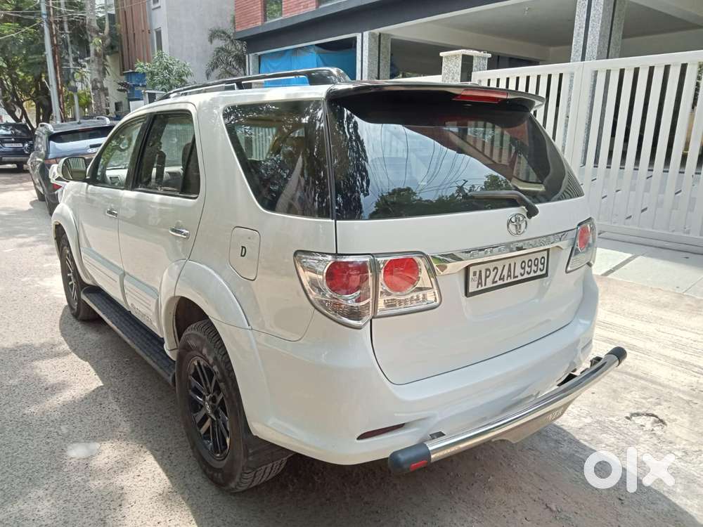 Toyota Fortuner 3.0 4x4 Manual, 2011, Diesel