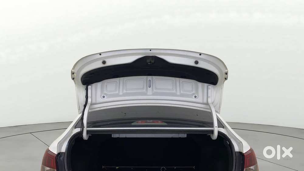 Hyundai Verna 1.5 Sx Vtvt, 2022, Petrol