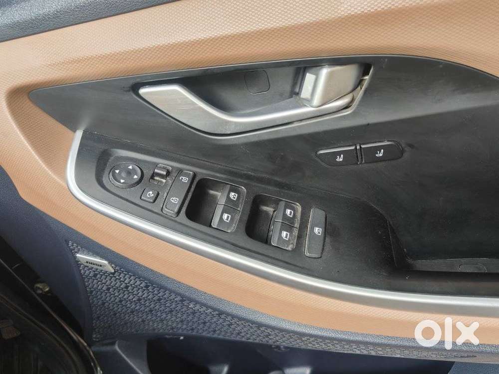 Hyundai Alcazar Signature 1.5 Petrol Dct 6str, 2024, Petrol