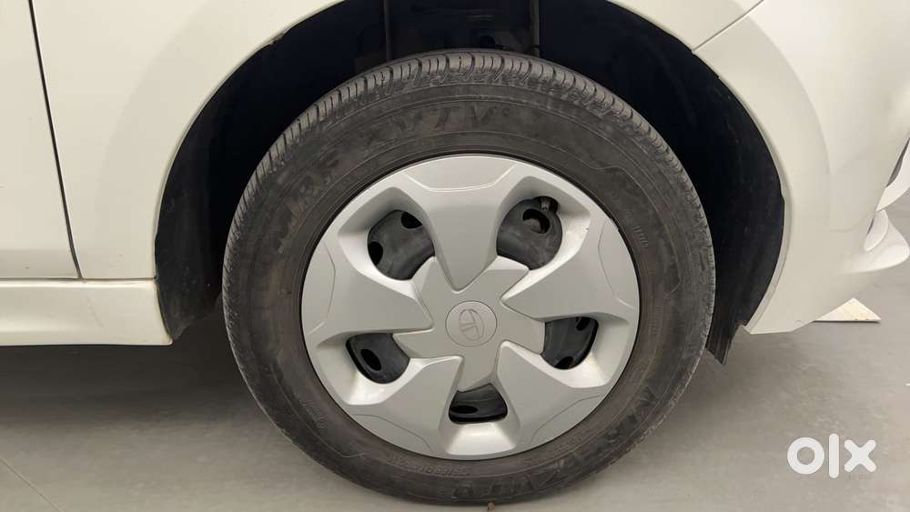 Tata Tiago 1.2 Revotron Xm Cng, 2024, Cng & Hybrids