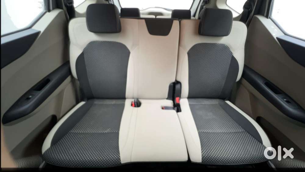 Renault Triber Rxz Easy-r Amt, 2022, Petrol