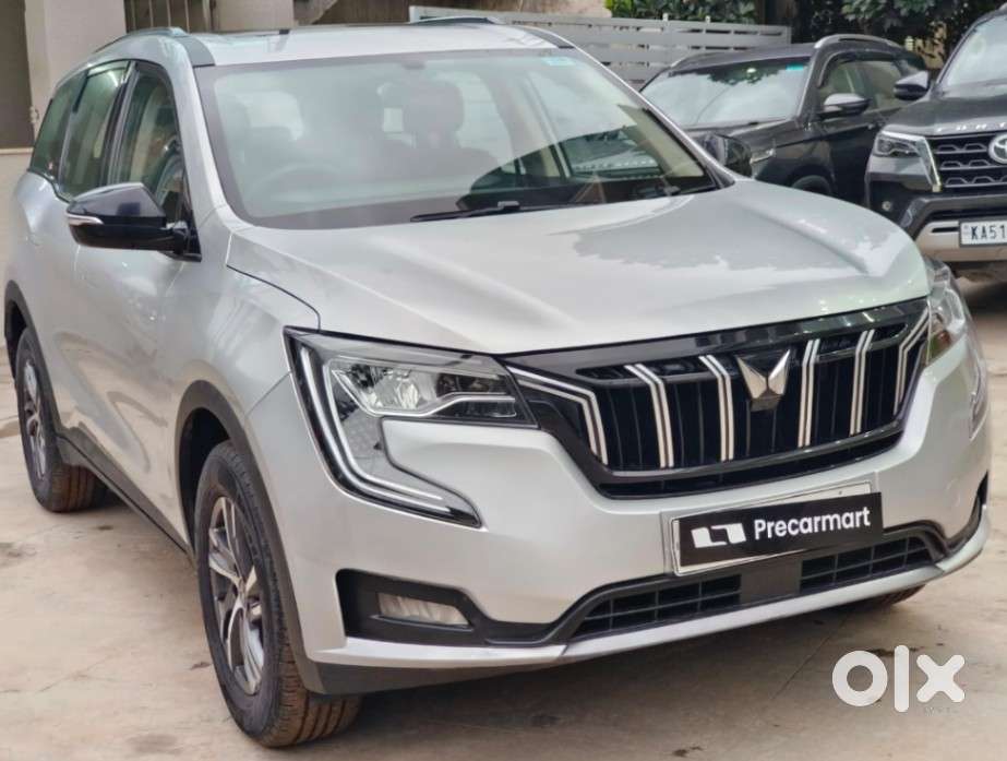 Mahindra Xuv700 2.0 Ax 5 Petrol Mt 7 Str, 2022, Petrol
