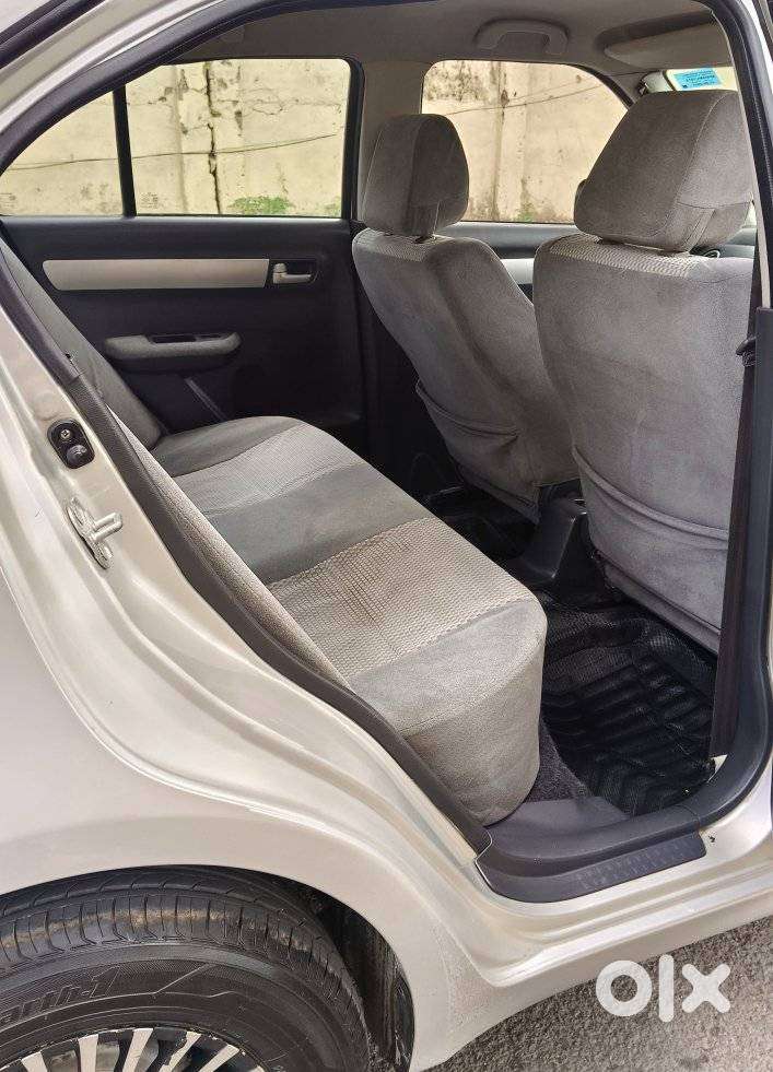 Maruti Suzuki Swift Dzire 1.2 Vxi Bsiv, 2011, Petrol