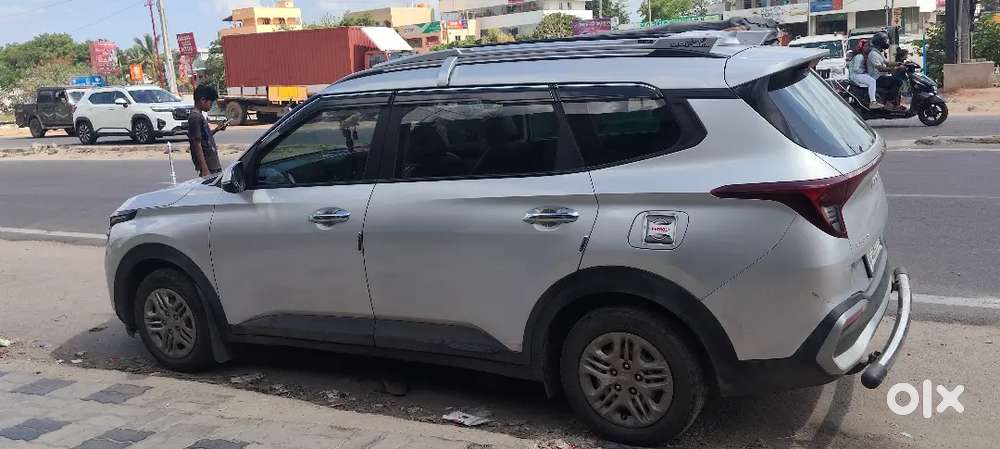 Kia Carens Prestige 2024