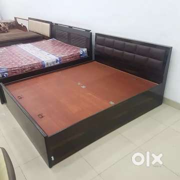 Olx queen size deals bed