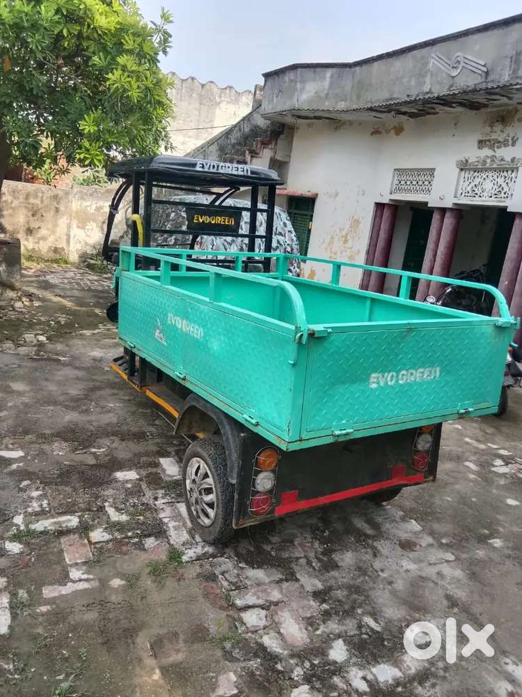 Tata Sierra Petrol Automatic 2026
