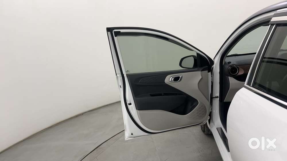 Hyundai Aura 1.2 Sx Cng, 2024, Cng & Hybrids