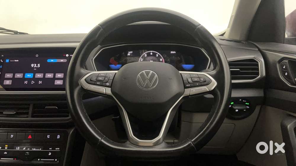 Volkswagen Taigun Topline 1.0 Tsi At (electric Seats), 2022, Petrol