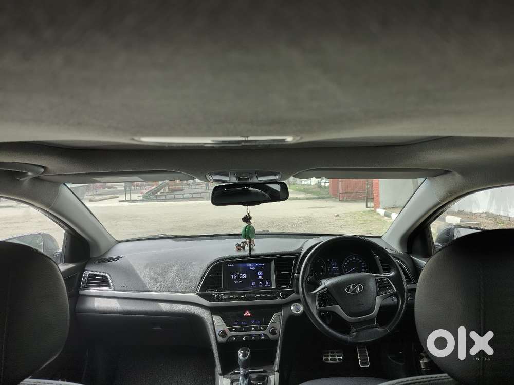 Hyundai Elentra Sunroof Top Model