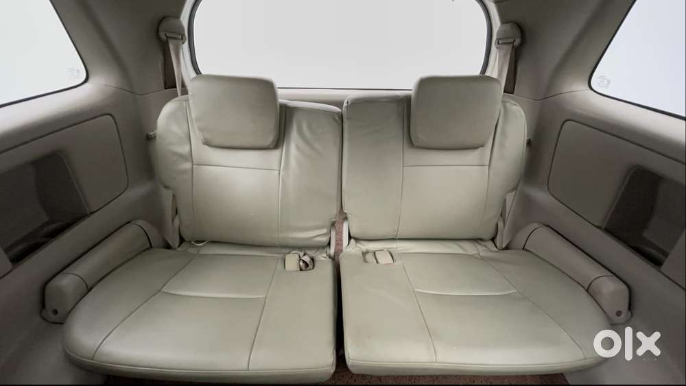 Toyota Innova 2.5 G (diesel) 8 Seater, 2012, Diesel