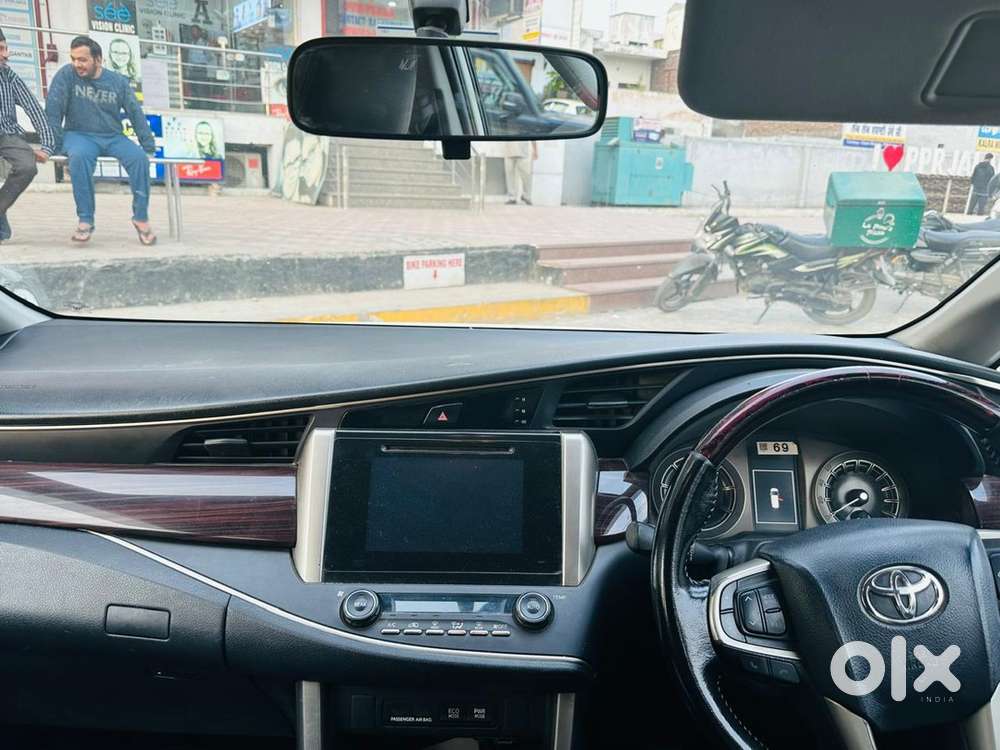 Toyota Innova Crysta Diesel 2017