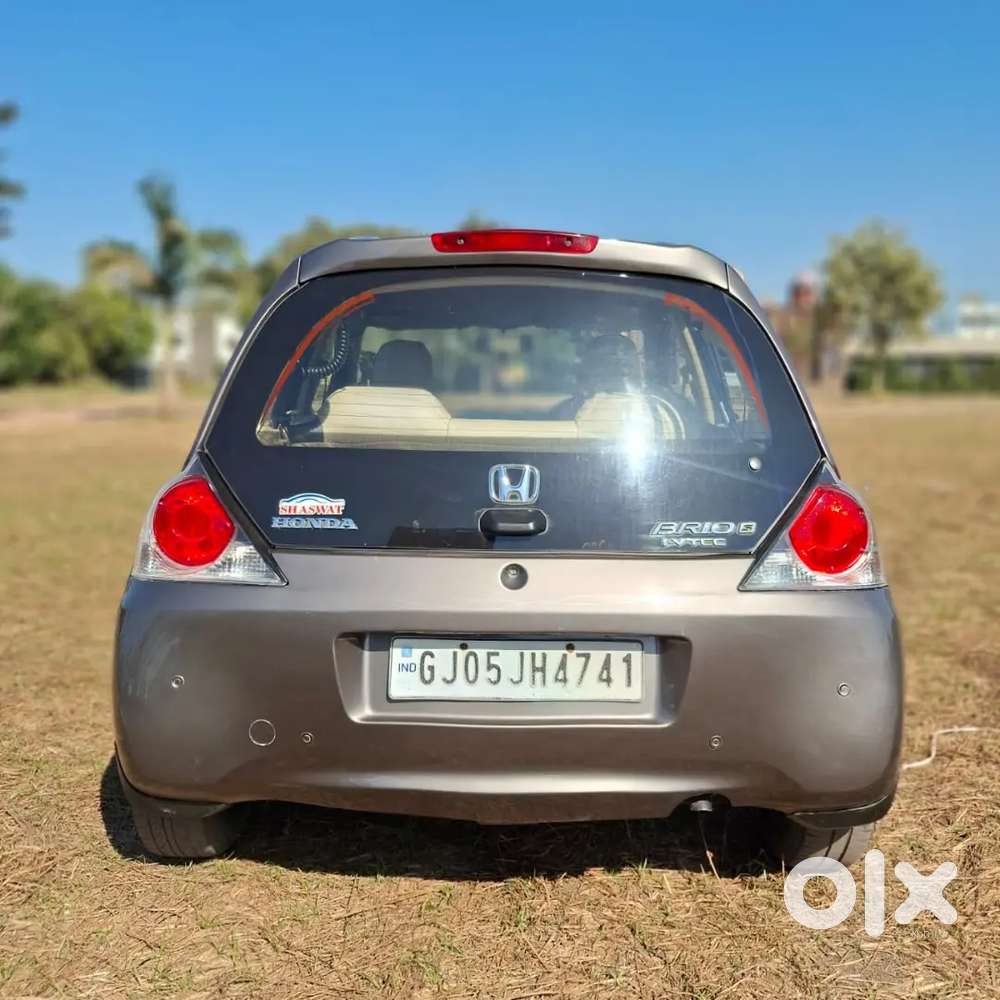 ઘરઘરાવ ખુબ સારી કન્ડિશનમાં હોન્ડા બ્રીઓ Cng ગાડી તાત્કાલિક વેચવાની છે