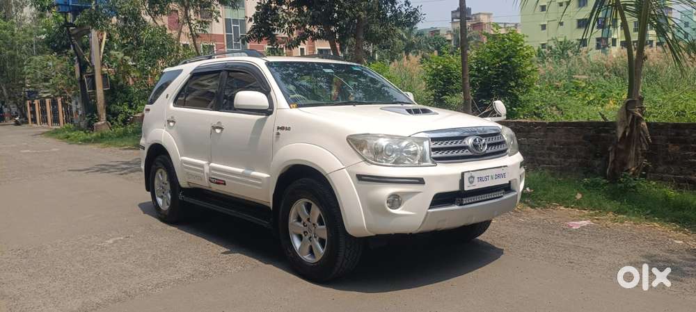 Toyota Fortuner 3.0 4x4 Manual, 2011, Diesel
