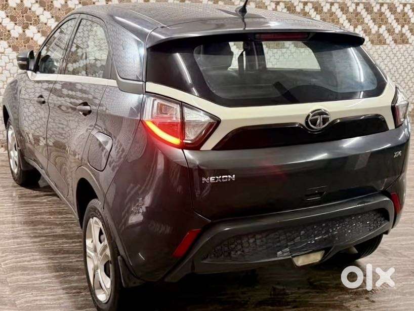 Tata Nexon 1.5 Revotorq Xm (s), 2018, Diesel