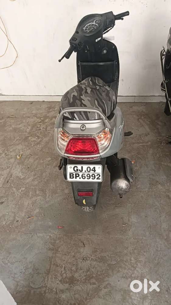 Very nice condition farst ouvnar one hand yuj very careful yujing