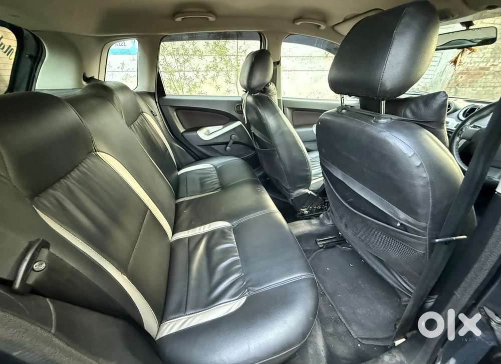 Ford Figo, 2011, Petrol