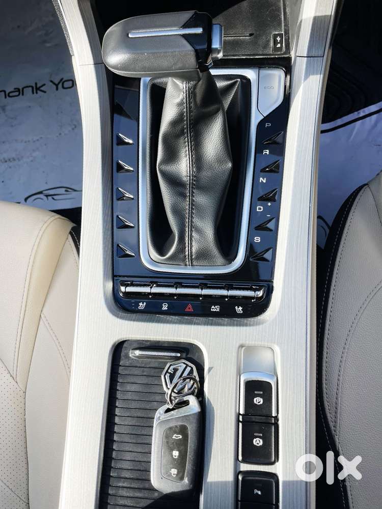 Mg Hector Sharp Pro 1.5 Turbo Cvt Dual Tone, 2023, Petrol