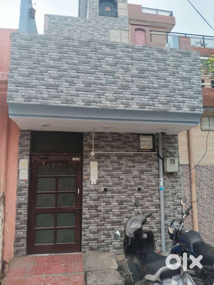 URGENT SALE+RENOVATED+HOUSE+MAIN MARKET+PARKING+RENT HOUSE +PRIME LOCN