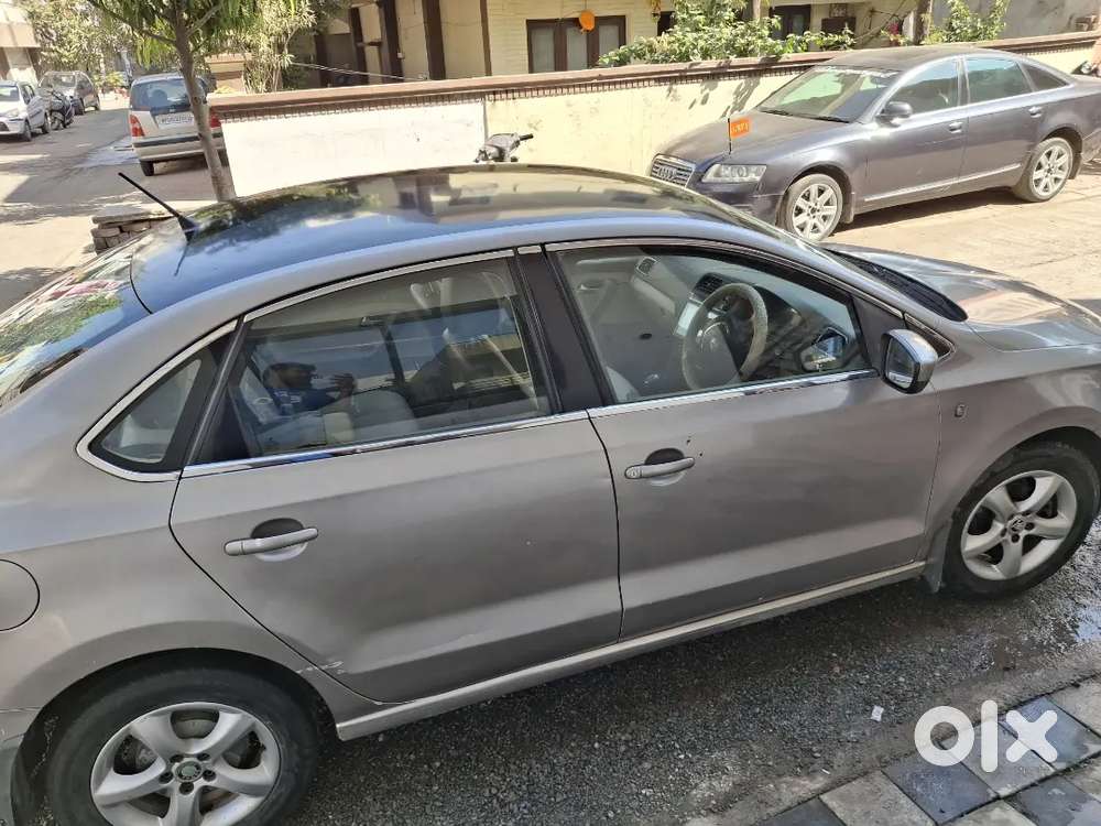 Skoda Rapid Elegance 2012