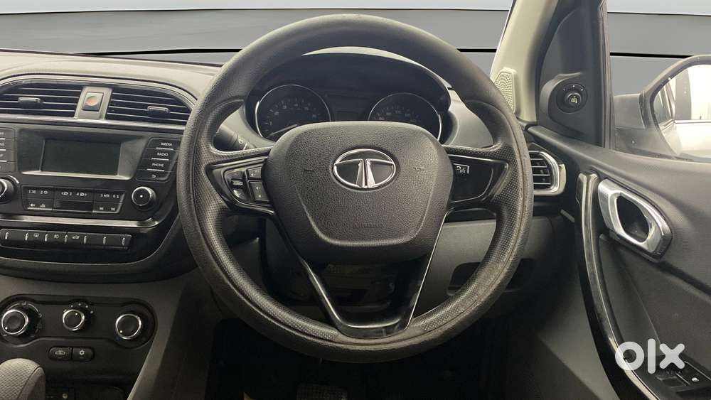 Tata Tigor Xza, 2018, Petrol