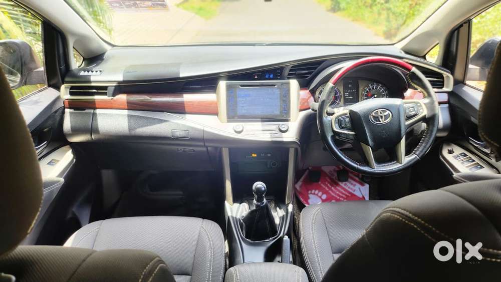 Toyota Innova Crysta 2.4 V, 2016, Diesel