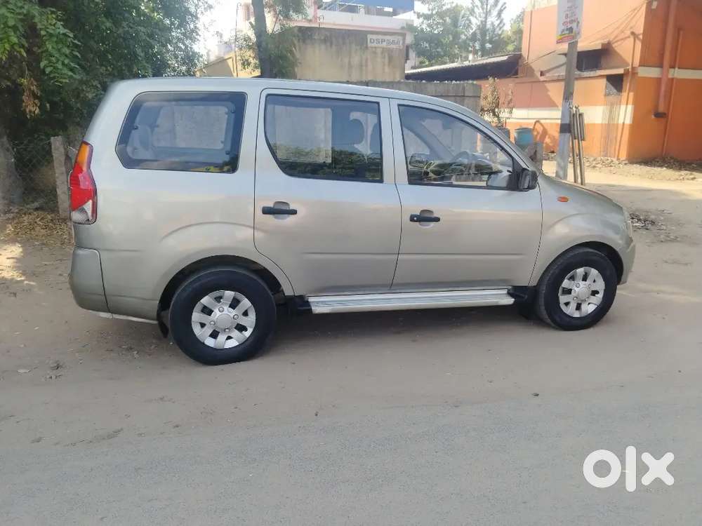 Mahindra Xylo 2009
