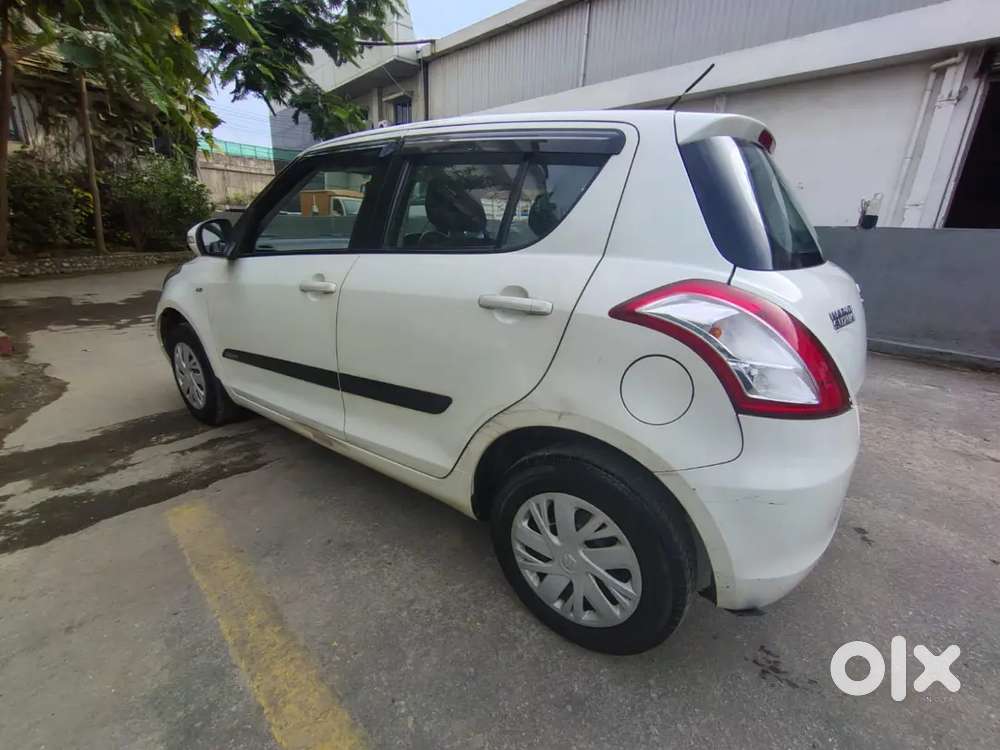 Maruti Suzuki Swift 2015 Petrol 60123 Km Driven