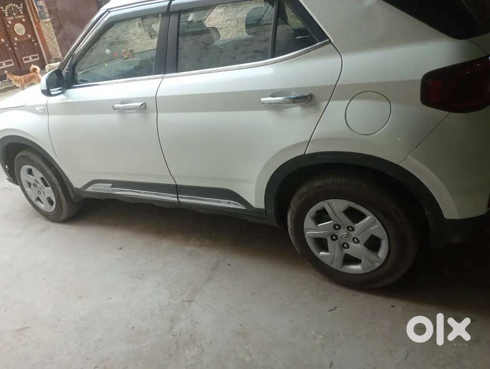 Hyundai Venue 2021 Petrol Good Condition