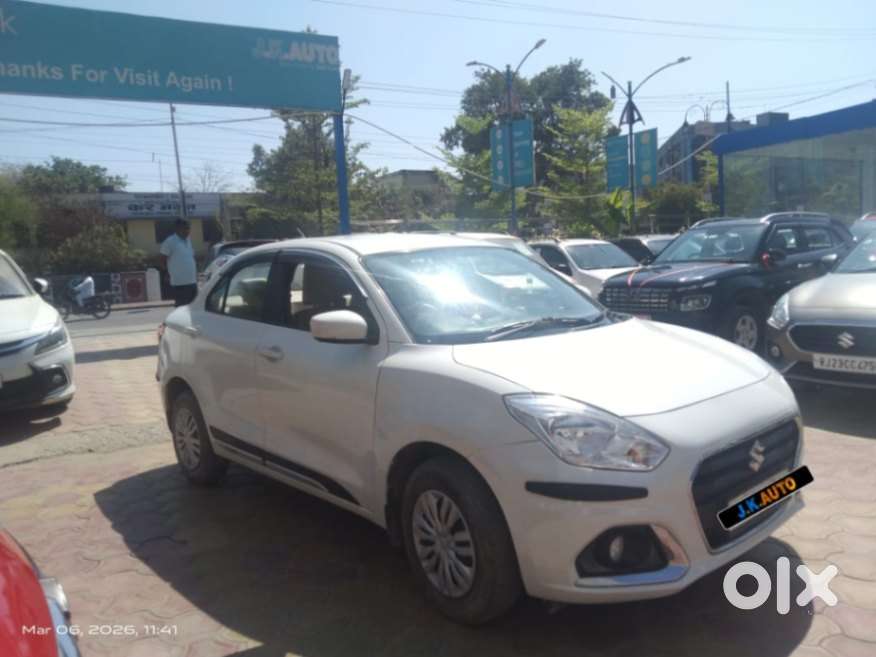 Maruti Suzuki Dzire 1.2 Vxi, 2024, Petrol