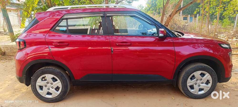 Hyundai Venue 1.2 S (o), 2022, Petrol