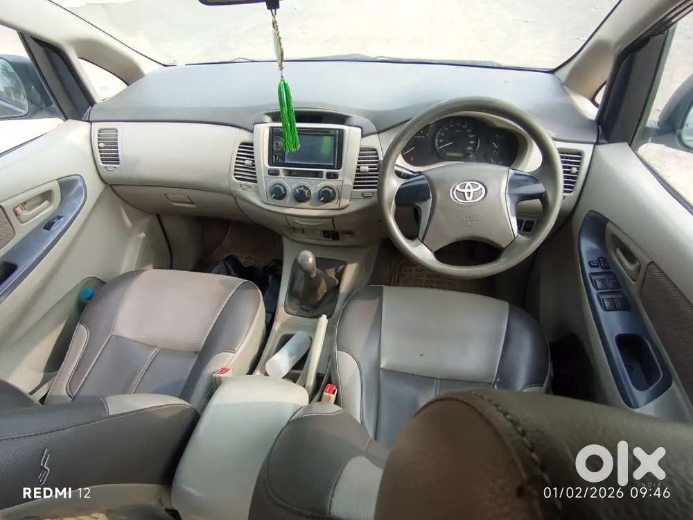 Toyota Innova 2012 Diesel 190000 Km Driven