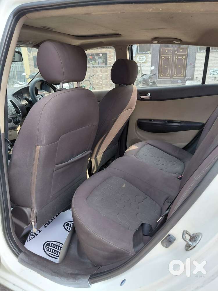 Hyundai I20 Petrol Manual 2010