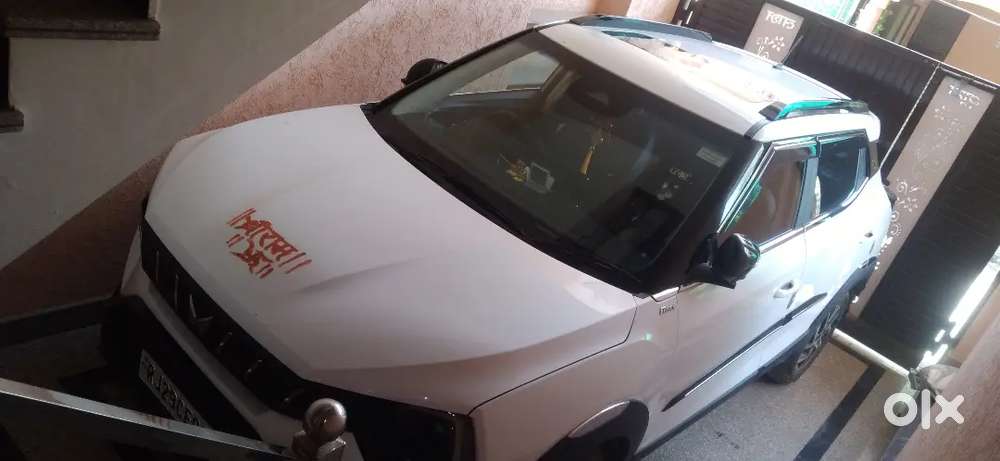 Mahindra Xuv 3xo Ax5l Tgdi Petrol Mt Top Model Fully-featured Loaded