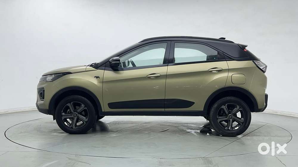 Tata Nexon 1.2 Revotron Xza Plus Premium, 2022, Petrol