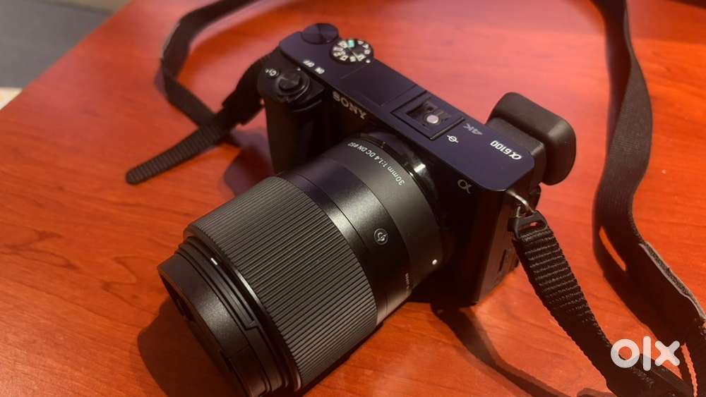 Sony a6100 & 3 Lenses