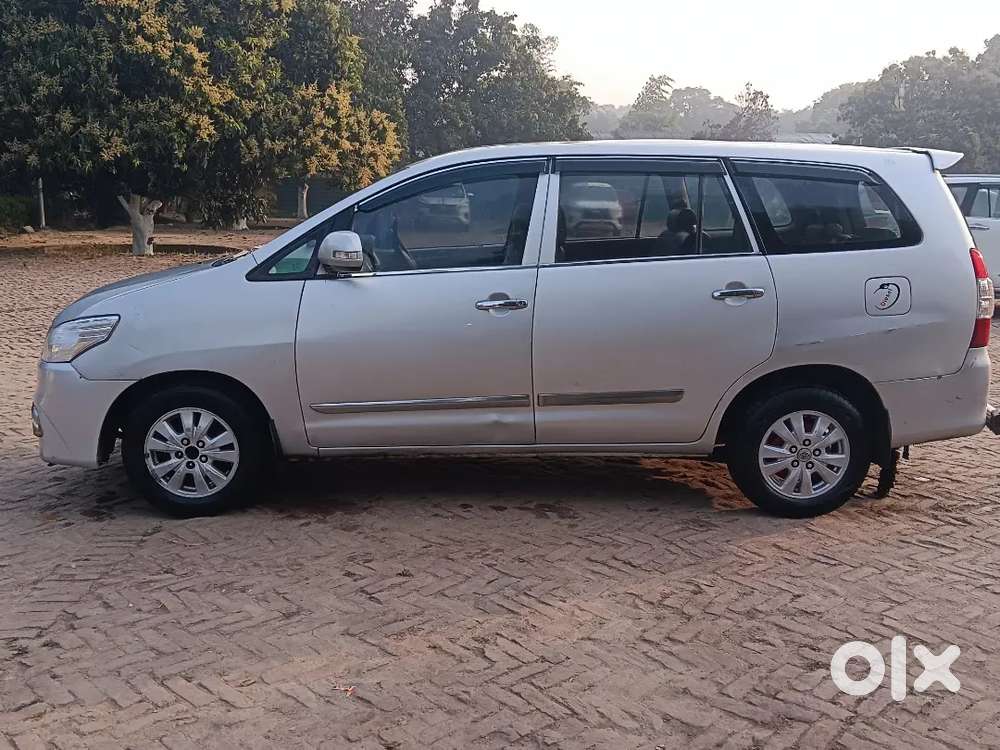 Toyota Innova 2010 Diesel Well Maintained