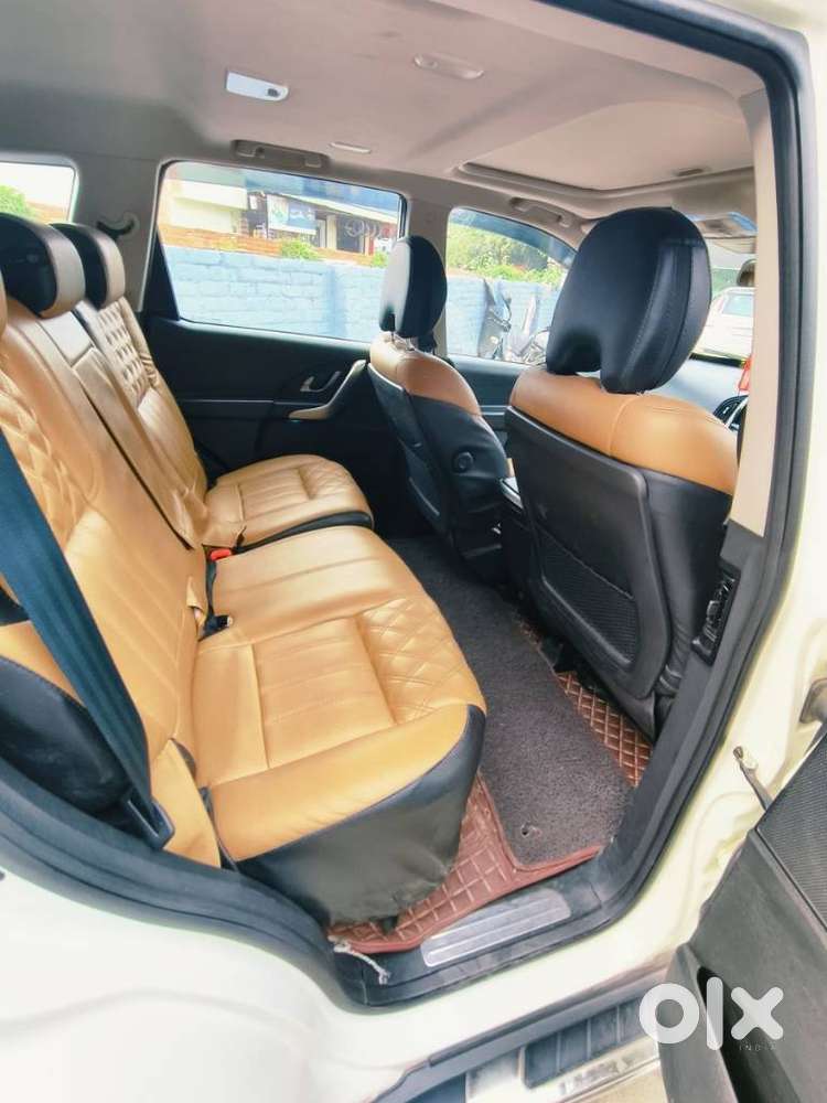 Mahindra Xuv500 W9, 2021, Diesel