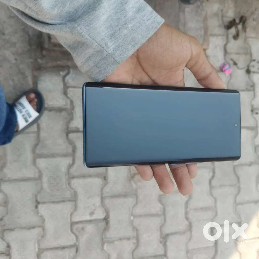Vivo v29 5g 8+8/128 mint condition