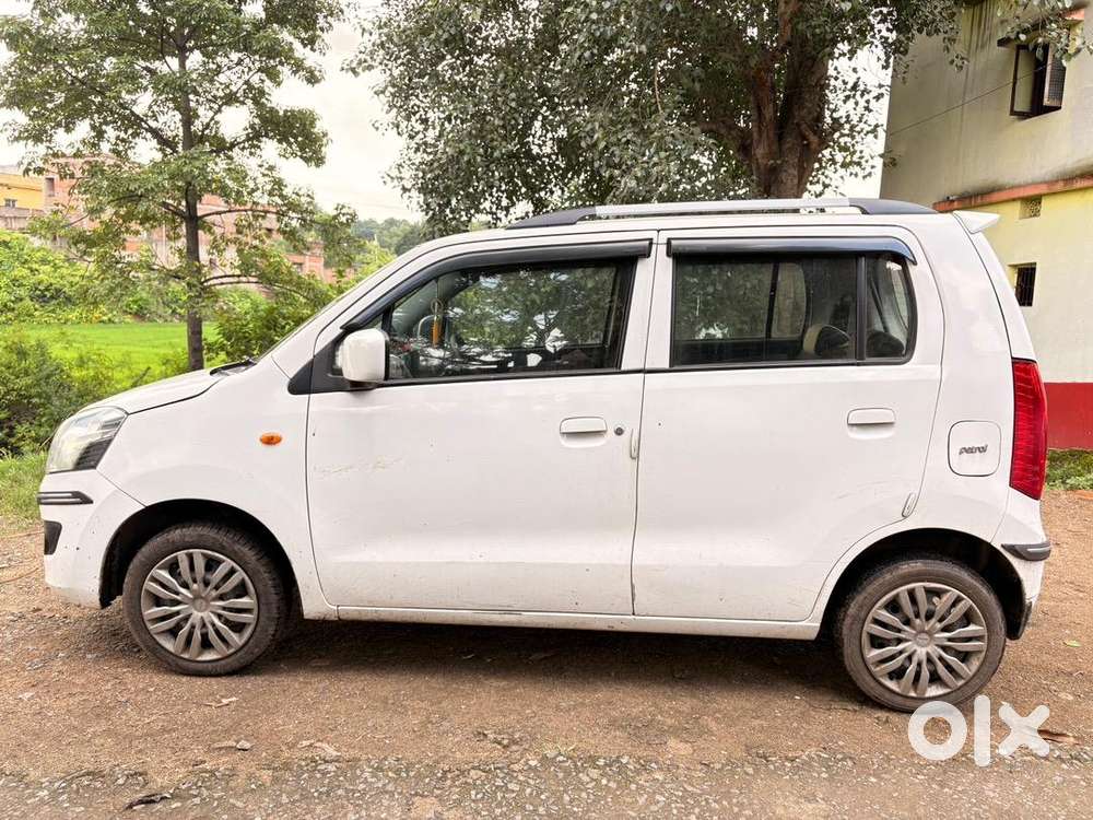 Maruti Suzuki Wagon R Vxi Well Maintained With New Tyres And Serviced