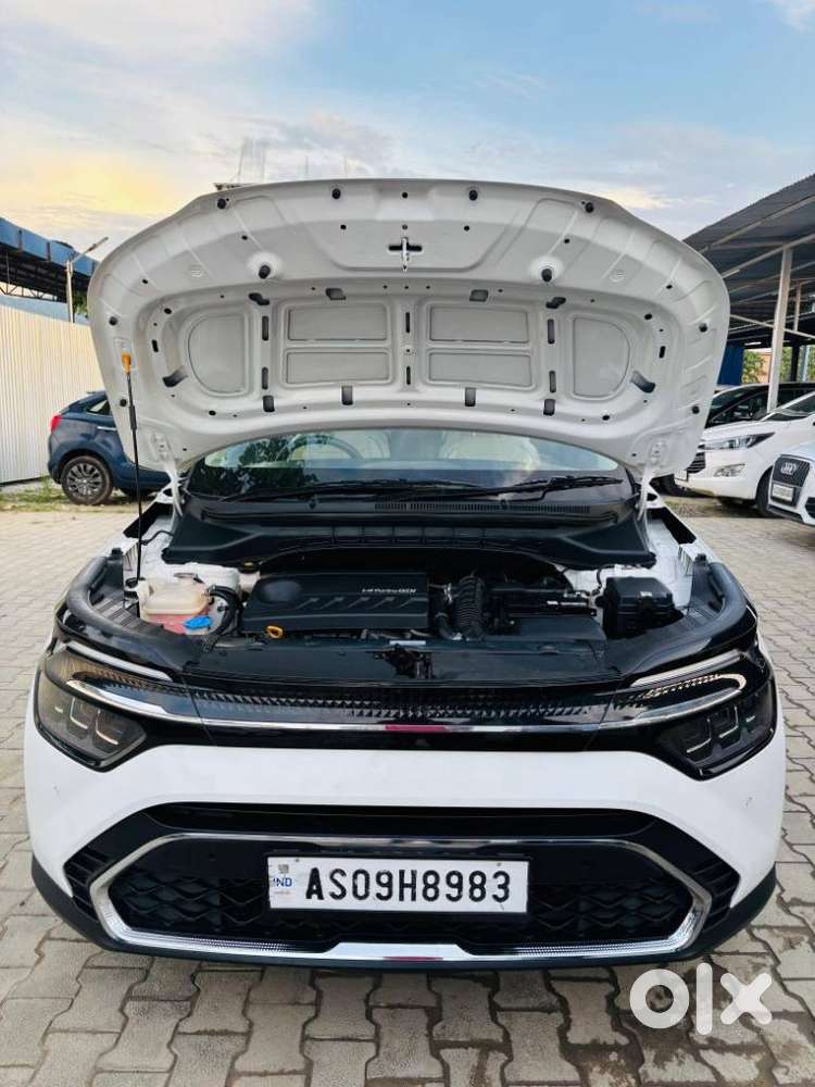 Kia Carens 1.4 Luxury Plus 6 Str, 2023, Petrol