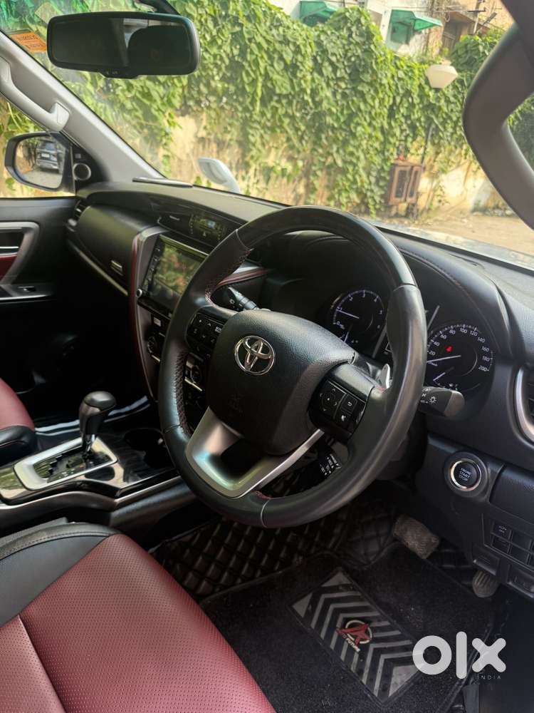 Toyota Fortuner Legender 4x4 At 2.8, 2024, Diesel